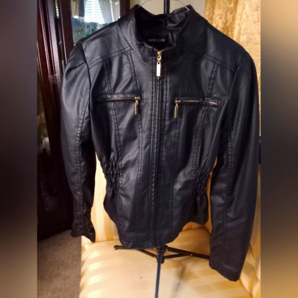 New Look Pinched Waist Black Short Collar Coat - (Large) Juniors